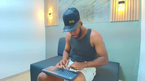 josser_01 online show from October 3, 2025, 5:26 am