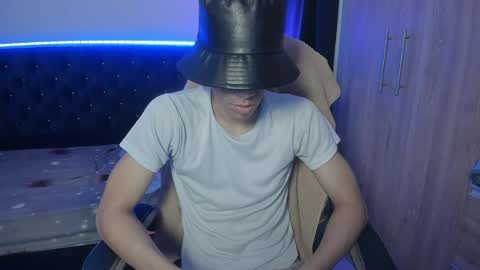 josy online show from April 12, 2026, 2:49 am