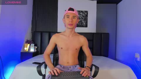 Snapshot of jota_stevensxx chatting on February 13, 2025, 11:50 am Jota Stivens online show from February 13, 2025, 11:50 am