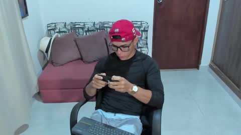 Im Jouliano online show from September 20, 2025, 4:35 am