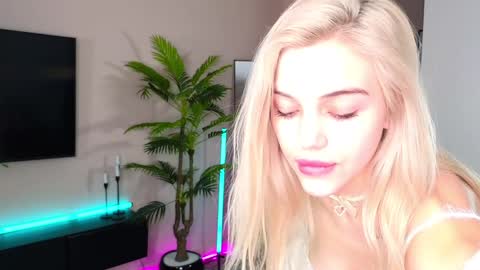 joybunny online show from February 5, 2025, 9:15 am