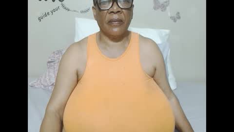 Snapshot of joycemando chatting on October 8, 2025, 7:00 pm DairyQueen online show from October 8, 2025, 7:00 pm