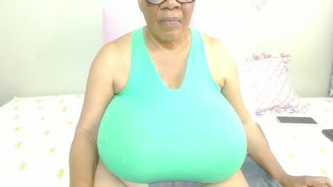 Snapshot of joycemando chatting on October 20, 2025, 9:54 am DairyQueen online show from October 20, 2025, 9:54 am