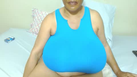 Snapshot of joycemando chatting on October 28, 2025, 9:17 pm DairyQueen online show from October 28, 2025, 9:17 pm