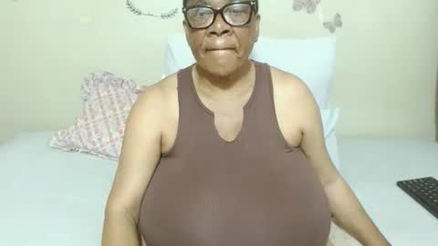 Snapshot of joycemando chatting on November 1, 2025, 3:14 pm DairyQueen online show from November 1, 2025, 3:14 pm