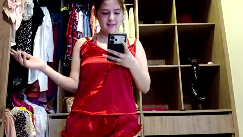 Snapshot of joycoral chatting on January 4, 2025, 6:19 am joycoral online show from January 4, 2025, 6:19 am
