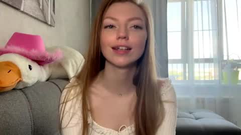 Snapshot of joyegeesey chatting on May 24, 2026, 11:04 am Bella online show from May 24, 2026, 11:04 am