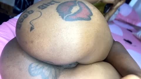 Snapshot of joyslim1 chatting on January 23, 2025, 4:52 am Butterflyass online show from January 23, 2025, 4:52 am