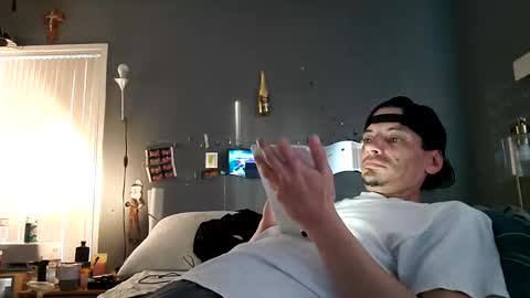 Snapshot of jpizzy23 chatting on February 28, 2025, 1:26 am dLowfrk online show from February 28, 2025, 1:26 am