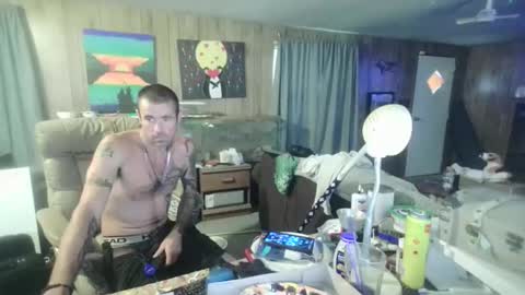 jrizzle1111 online show from May 7, 2026, 2:33 pm