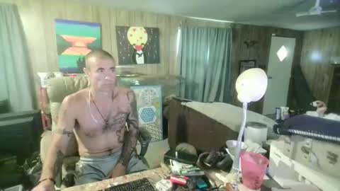 jrizzle1111 online show from May 11, 2026, 1:06 pm
