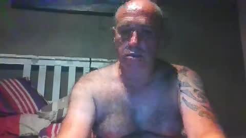 Naughty Couple online show from May 24, 2026, 11:59 am