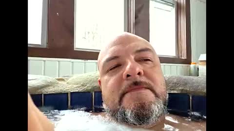 jrmoney420420 online show from November 20, 2025, 7:02 pm