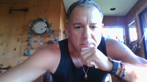 Snapshot of jroge21 chatting on January 5, 2025, 9:57 pm jroge21 online show from January 5, 2025, 9:57 pm