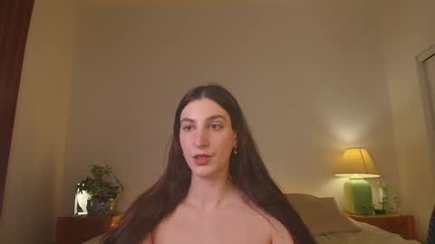 Jsmine  and sometimes Beaulooks online show from January 18, 2025, 9:02 pm