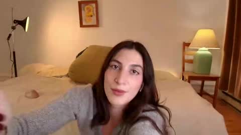 Jsmine  and sometimes Beaulooks online show from November 25, 2025, 11:05 pm