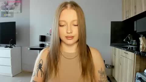 Julia and Julia online show from June 17, 2026, 10:39 am