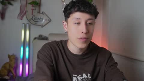 Hi im new here i like video games skate i enjoy every type of art im curious and i like to try new things online show from February 17, 2026, 3:47 am