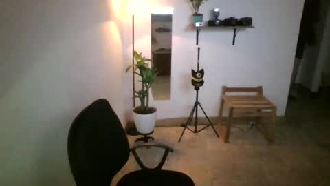 Snapshot of juan235665 chatting on June 8, 2026, 1:28 am juan235665 online show from June 8, 2026, 1:28 am