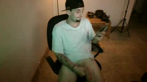 Snapshot of juan235665 chatting on June 23, 2026, 2:20 am juan235665 online show from June 23, 2026, 2:20 am