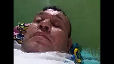 Snapshot of juan370490 chatting on December 16, 2024, 9:31 pm juan370490 online show from December 16, 2024, 9:31 pm