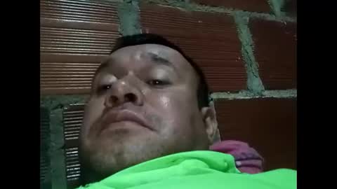 Snapshot of juan370490 chatting on December 28, 2024, 2:42 pm juan370490 online show from December 28, 2024, 2:42 pm