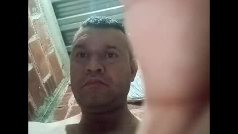 Snapshot of juan370490 chatting on January 14, 2025, 12:35 pm juan370490 online show from January 14, 2025, 12:35 pm