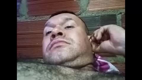 Snapshot of juan370490 chatting on January 15, 2025, 4:15 am juan370490 online show from January 15, 2025, 4:15 am