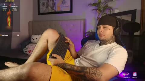 juan_alvarez18 online show from March 7, 2026, 5:15 am