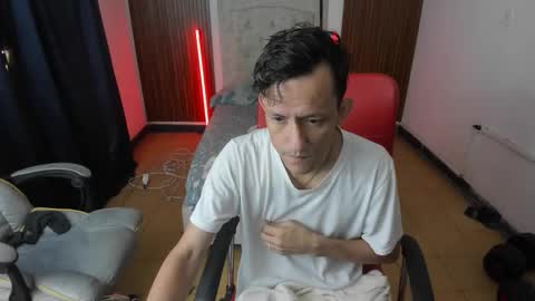 juan_and_luke online show from March 20, 2026, 8:52 am