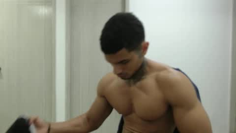 juan_gomez_1 online show from March 3, 2025, 11:11 am