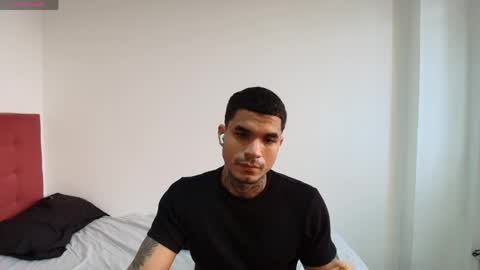 Snapshot of juan_gomez_1 chatting on April 18, 2026, 9:48 pm juan_gomez_1 online show from April 18, 2026, 9:48 pm