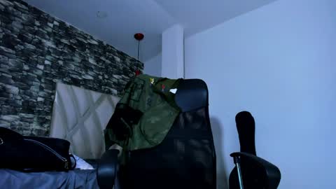 juan_jsmith online show from May 7, 2026, 2:44 pm