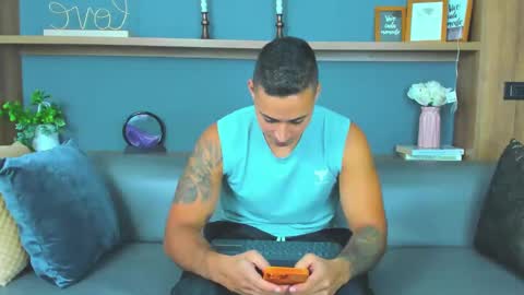 juan_muscle online show from February 8, 2025, 12:28 am