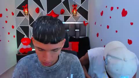 Snapshot of juan_nd_steven chatting on February 25, 2026, 3:05 am JuanSteven online show from February 25, 2026, 3:05 am