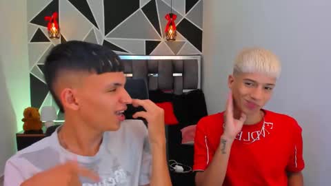 Snapshot of juan_nd_steven chatting on March 17, 2026, 3:44 am JuanSteven online show from March 17, 2026, 3:44 am