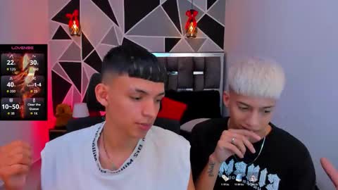 Snapshot of juan_nd_steven chatting on March 18, 2026, 4:04 am JuanSteven online show from March 18, 2026, 4:04 am