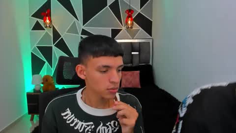 JuanSteven online show from May 2, 2026, 3:55 am