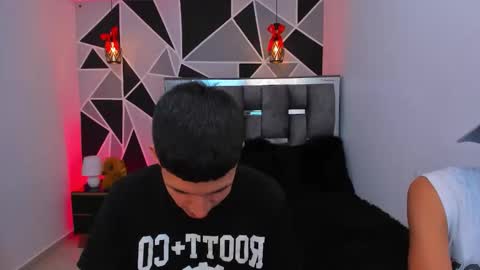 JuanSteven online show from May 5, 2026, 3:58 am