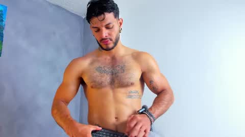 Snapshot of juanbladde chatting on August 7, 2026, 2:30 pm Juan Esteban online show from August 7, 2026, 2:30 pm