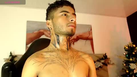 Snapshot of juancamilo_66 chatting on December 8, 2024, 11:19 pm Juan online show from December 8, 2024, 11:19 pm