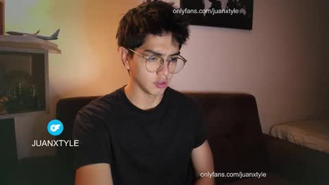 Snapshot of juancamroom chatting on November 27, 2025, 5:59 pm . online show from November 27, 2025, 5:59 pm