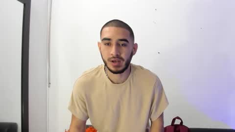 Snapshot of juandiegokingx chatting on March 3, 2025, 1:31 pm Juan Diego Uribe online show from March 3, 2025, 1:31 pm