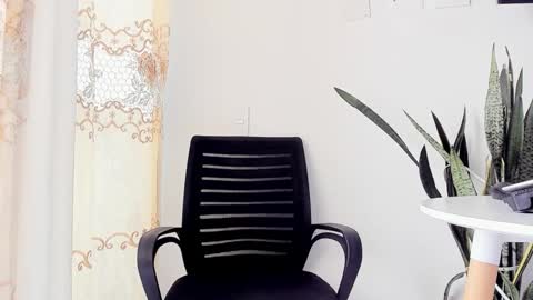 Juan Diego Uribe online show from December 3, 2025, 7:01 pm