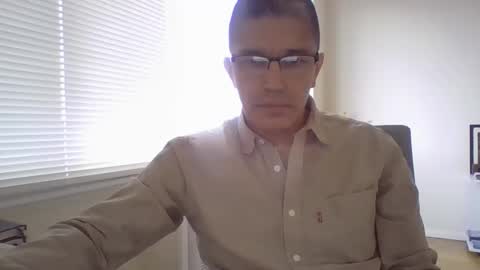 Snapshot of juanearth1 chatting on March 13, 2026, 9:43 pm juanearth1 online show from March 13, 2026, 9:43 pm