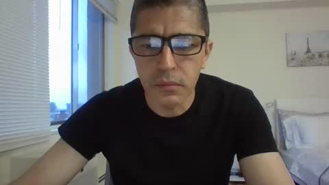 Snapshot of juanearth1 chatting on March 23, 2026, 11:03 am juanearth1 online show from March 23, 2026, 11:03 am