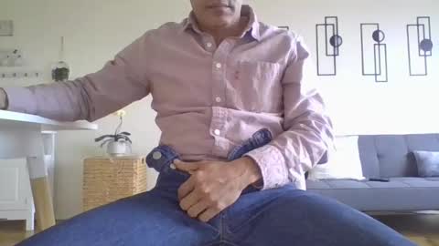 Snapshot of juanearth1 chatting on March 27, 2026, 9:58 pm juanearth1 online show from March 27, 2026, 9:58 pm