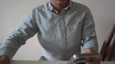 Snapshot of juanearth1 chatting on April 22, 2026, 9:38 pm juanearth1 online show from April 22, 2026, 9:38 pm
