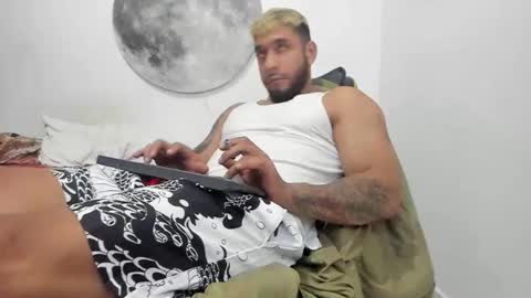 Snapshot of juanes_aristi chatting on March 30, 2026, 5:19 am Juanes online show from March 30, 2026, 5:19 am