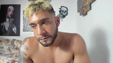 Snapshot of juanes_aristi chatting on April 3, 2026, 12:41 am Juanes online show from April 3, 2026, 12:41 am